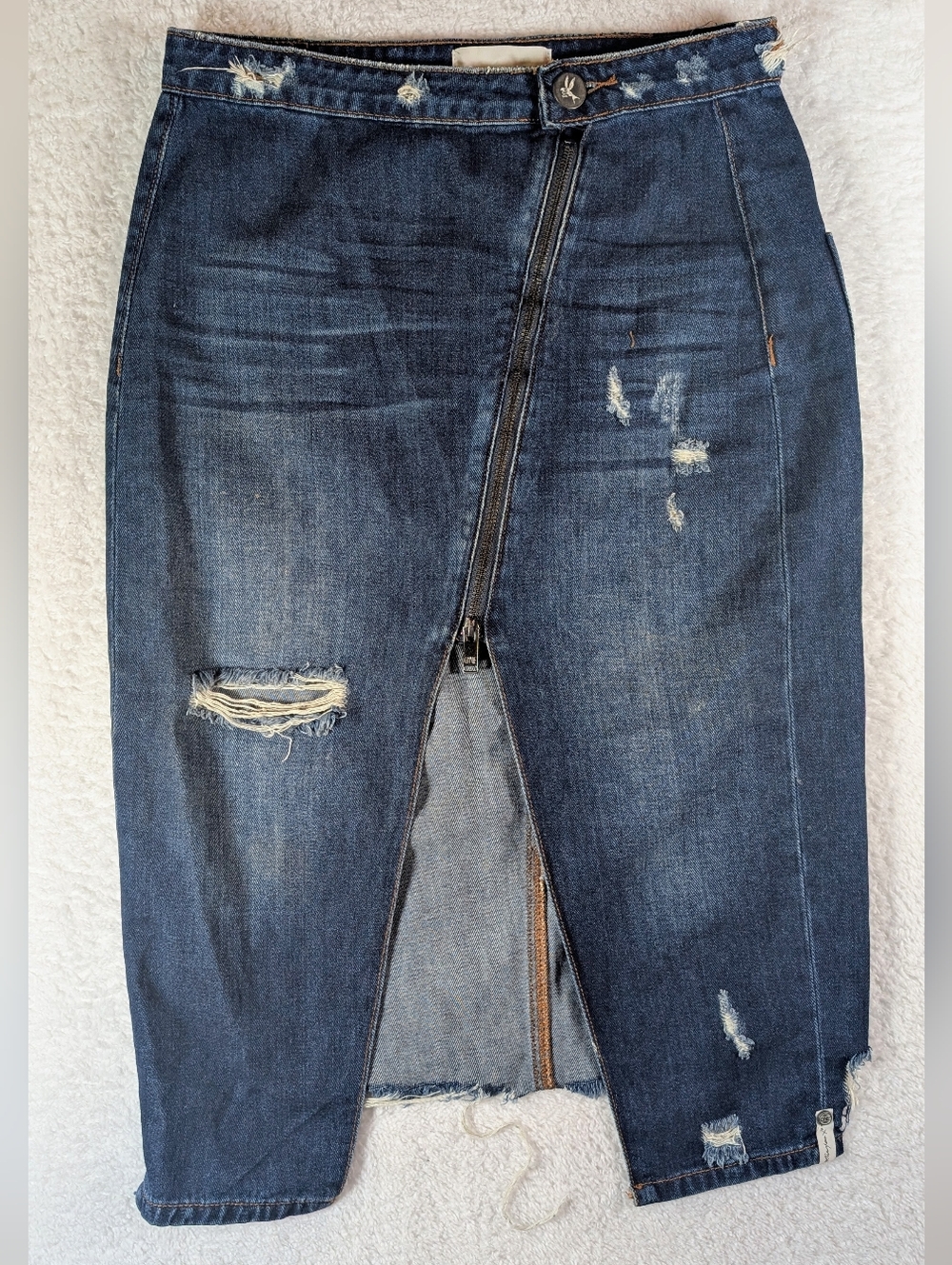 677-One Teaspoon Dark Blue Denim Jeans with Contrast Stitching